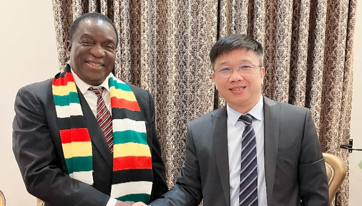 津巴布韦总统亲切会见milan米兰资源集团董事长王平卫